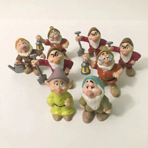 Vintage Lot  of 8 Applause Snow White Dwarfs PVC Figures Lot Disney Cake Toppers